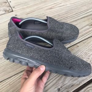 Skechers Go Walk Women’s Shoe Size 9 Grey charcoal SN 13800